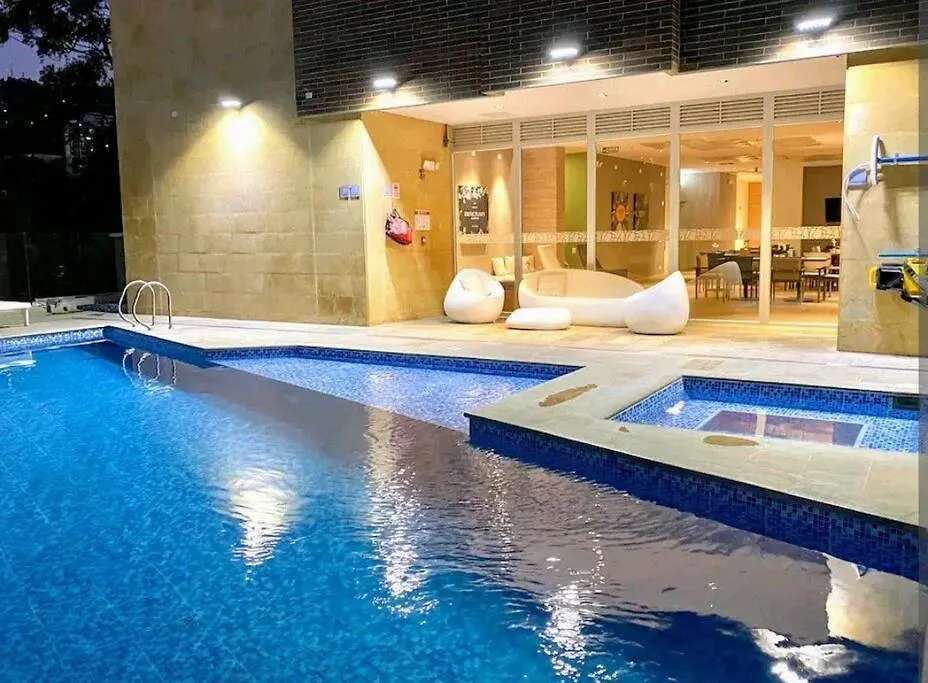 Urban Studios Luxurious Apartment In The Poblado Medellin 0*,