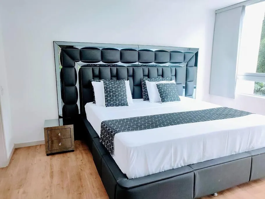 Urban Studios Luxurious Apartment In The Poblado Medellin