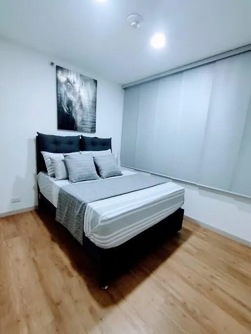 Urban Studios Luxurious Apartment In The Poblado Medellin