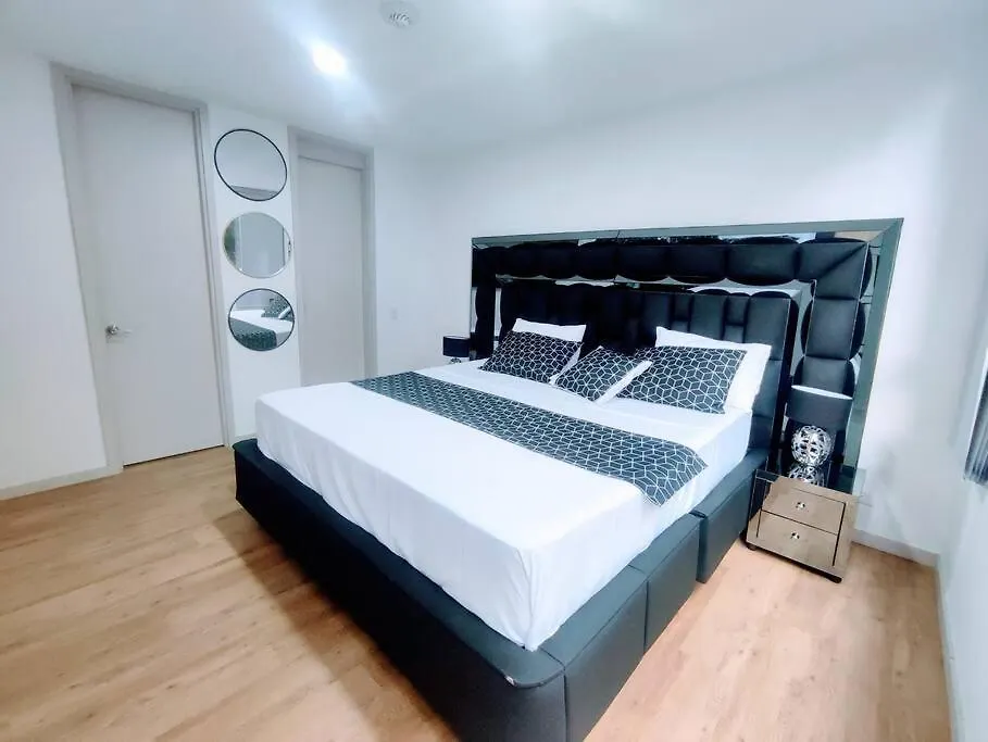 Urban Studios Luxurious Apartment In The Poblado Medellin 0*,